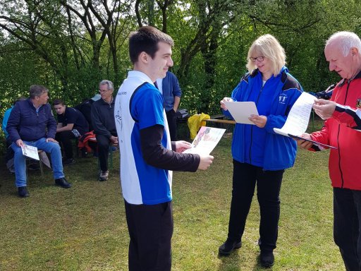Gaumeisterschaft in trockenen Tuechern