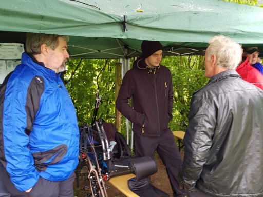 Gaumeisterschaft in trockenen Tuechern