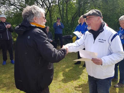 Gaumeisterschaft in trockenen Tuechern