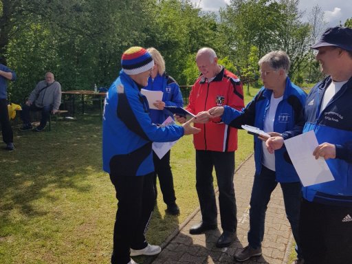 Gaumeisterschaft in trockenen Tuechern